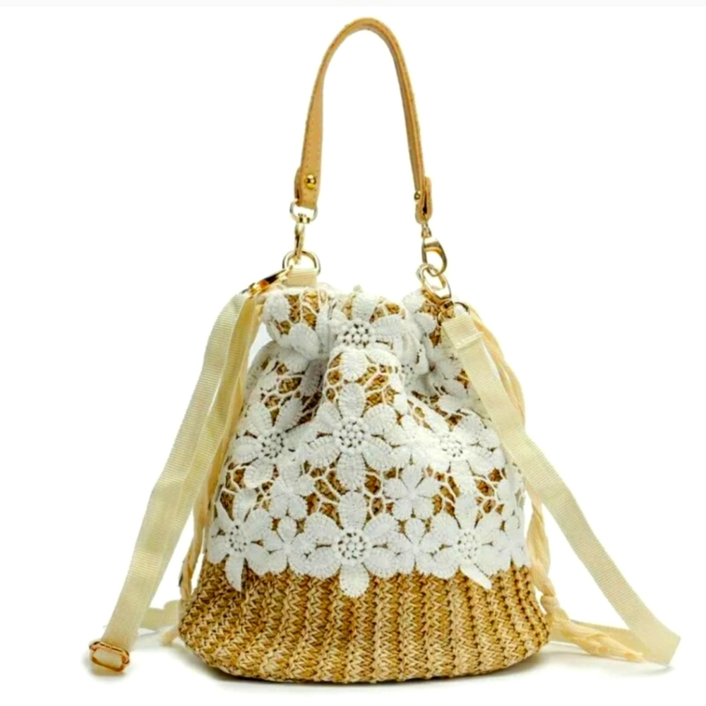 Elegant Tan and White Shoulder Bag